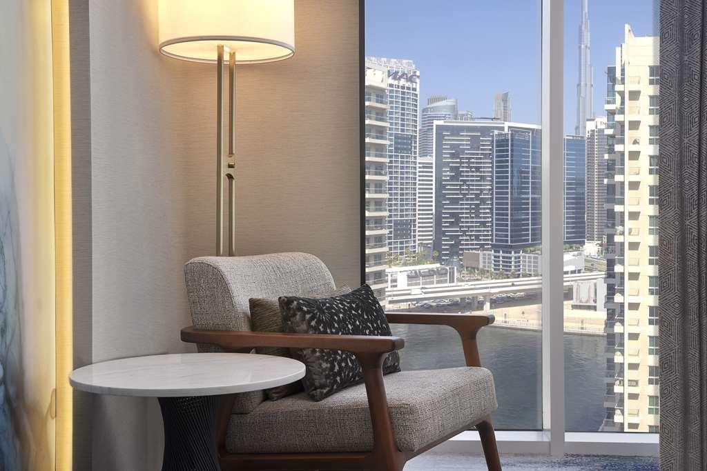 Embassy Suites By Hilton Dubai Business Bay Room photo
