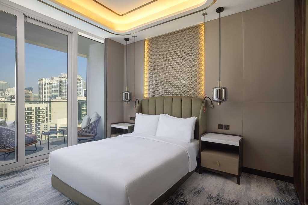 Embassy Suites By Hilton Dubai Business Bay Room photo