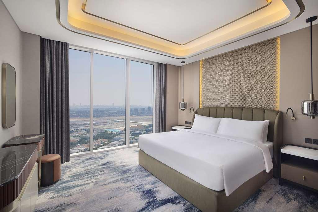 Embassy Suites By Hilton Dubai Business Bay Room photo
