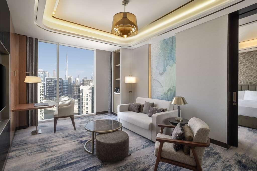 Embassy Suites By Hilton Dubai Business Bay Room photo